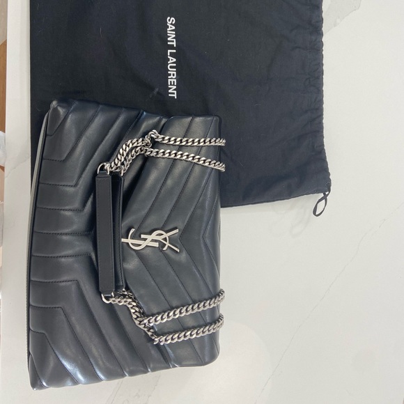 YSL MEDIUM Loulou - Picture 1 of 4